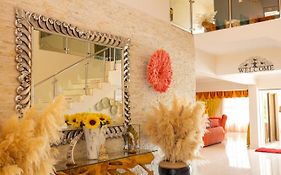 Ambience On N2 Boutique Hotel